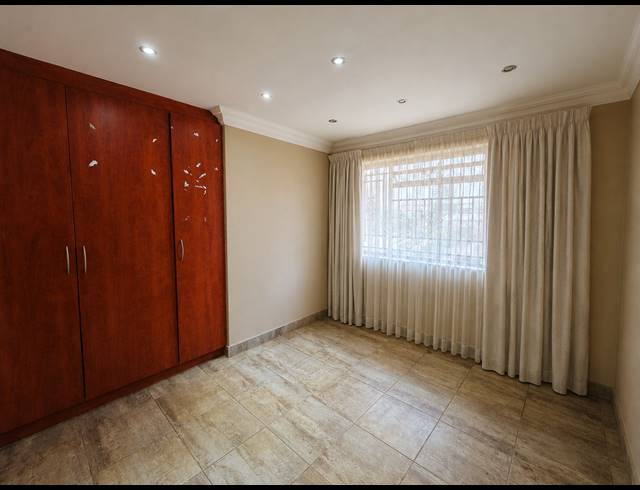 3 BEDROOM HOUSE FOR SALE IN SEBOKENG ZONE 14